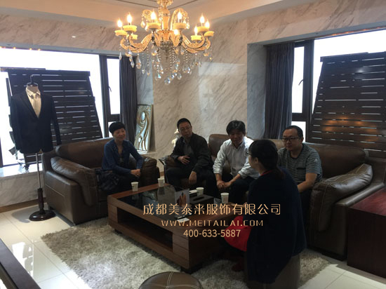 成都看片APP永久免费服裝廠